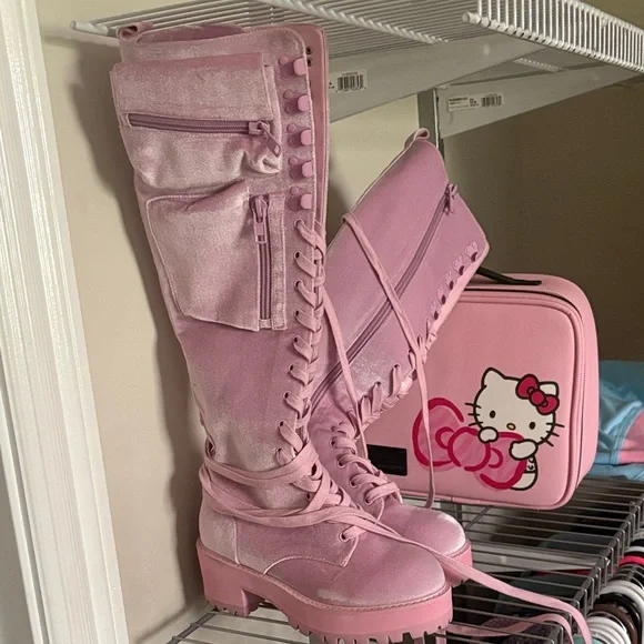Dollskill velvet pink Lace-Up Platform Knee-High Boots size 6! Brand new! - Picture 2 of 5